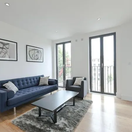 Portobello 2-bedroom * London