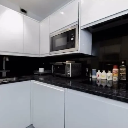 Lovely In Apartamento