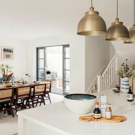 Apartment Luxury Fulham Townhouse With A Bar & Games London