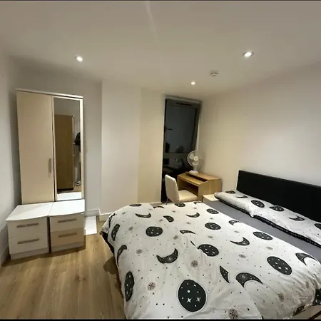 The Wembley Escape, Modern Stays, Big City Vibes *