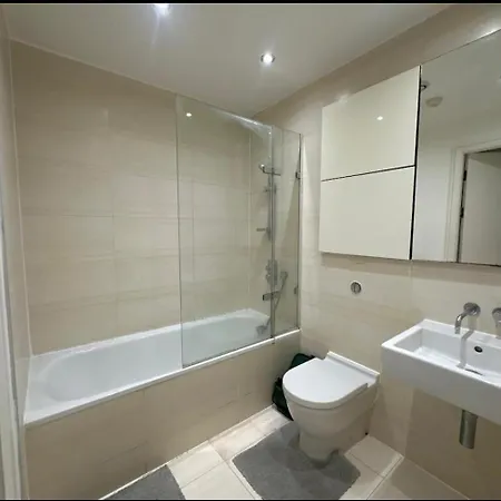The Wembley Escape, Modern Stays, Big City Vibes London