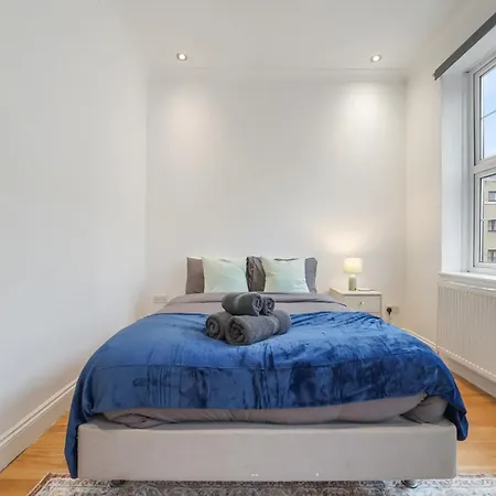 The Chic Townhouse In Kings Cross!!! 3 Floors * London