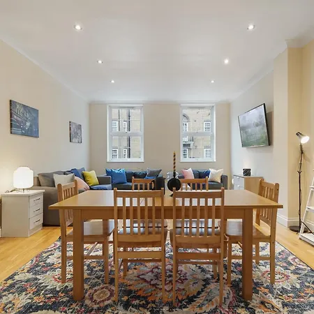 The Chic Townhouse In Kings Cross!!! 3 Floors