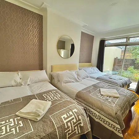 Twin Tower Hotel