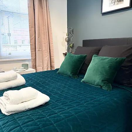 Beautiful En-suite By Hostara Homes * London