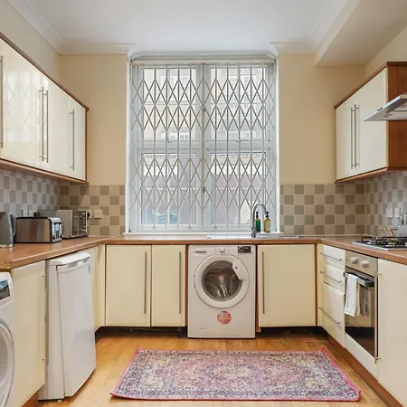 The Chic Townhouse In Kings Cross!!! 3 Floors *