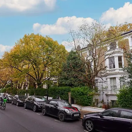 Chic 1-bed Flat With Terrace In Notting Hill W10 London
