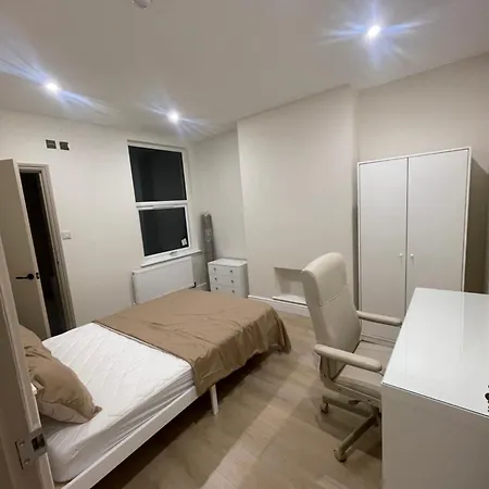 Homestay Private In Aur Beckenham