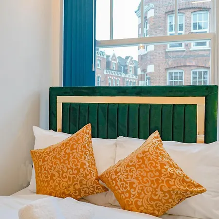 Apartment New Luxurious Stunning Block In *