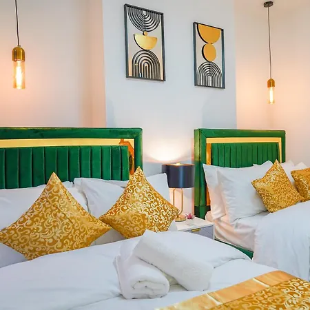 New Luxurious Stunning Block In London