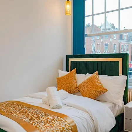 New Luxurious Stunning Block In * London