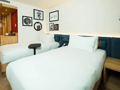 Hampton By Hilton Park Royal Hotel Londýn