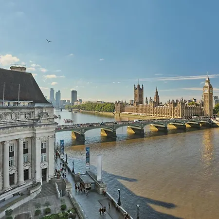 Hotel Marriott County Hall 5*