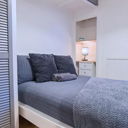 Homestay Liberty Stockwell