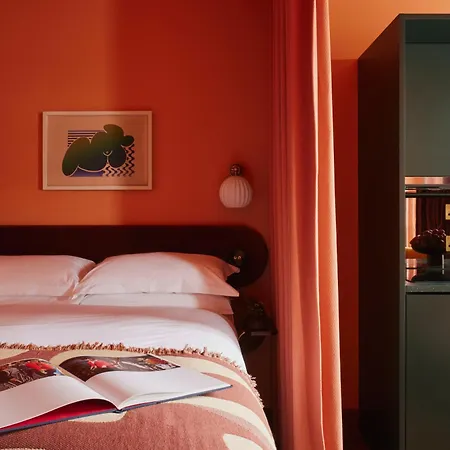 Ember Locke Kensington Hotel 4*