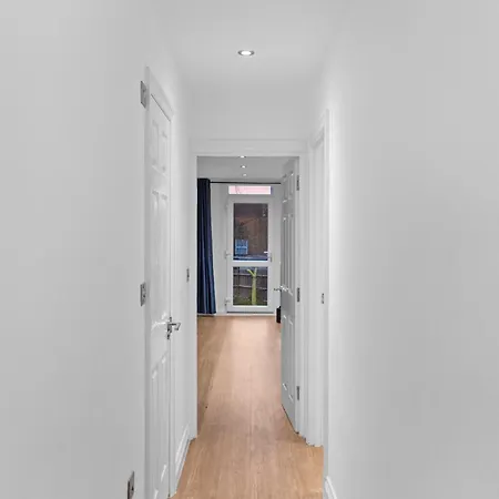 Apartment Modern With Free Wifi *