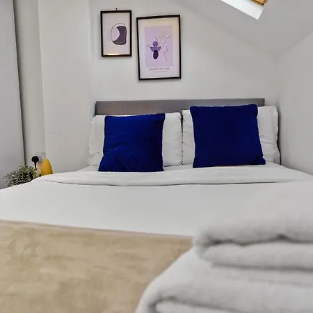 Modern Studio By Livestay Short Lets & Serviced Guest house *