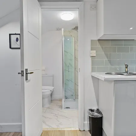 Modern Studio By Livestay Short Lets & Serviced Gasthof *
