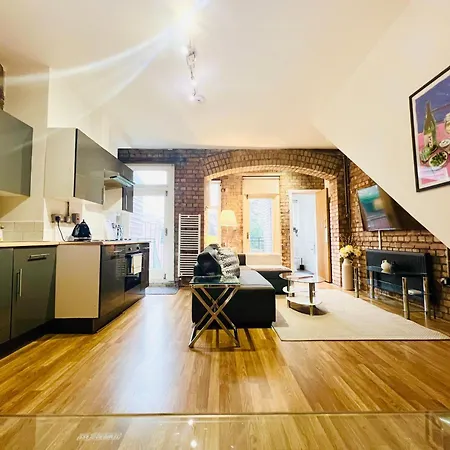 2 Bed Garden Flat- Highgate Apartment *