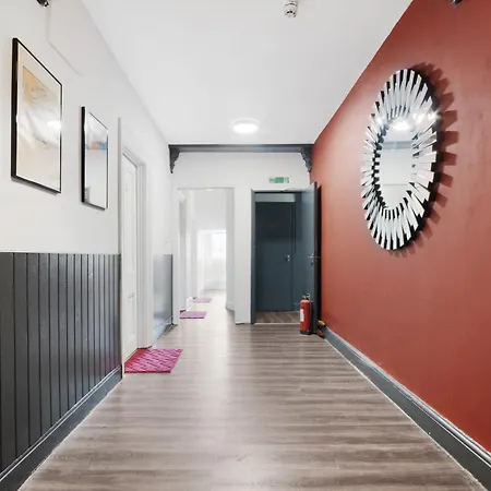 One Bedroom Flat Opposite Archway Station Apartment London
