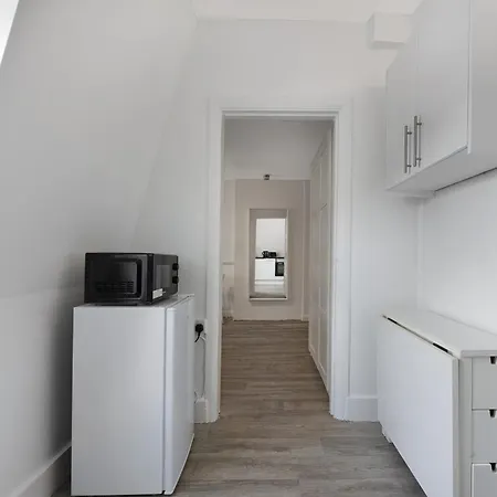 One Bedroom Flat Opposite Archway Station Apartment *
