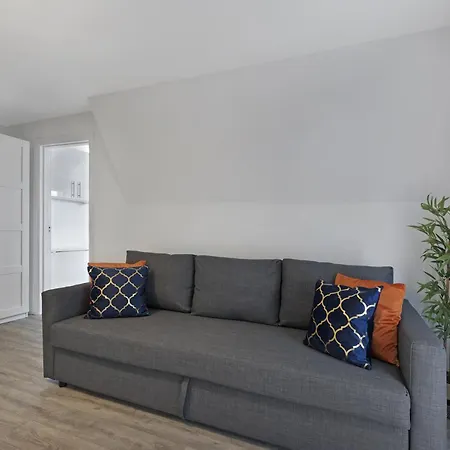 One Bedroom Flat Opposite Archway Station Apartment London