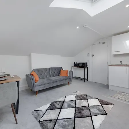 Apartment By Valiance *