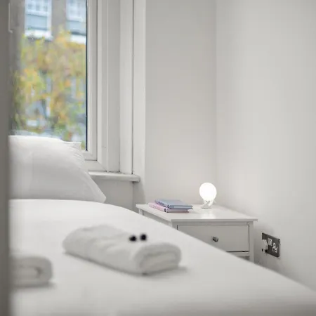 Sg, Cosy In Paddington Apartment