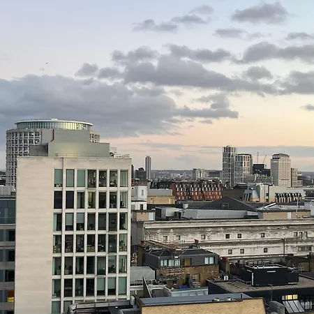 2 Bed Ap Covent Garden Apartment London