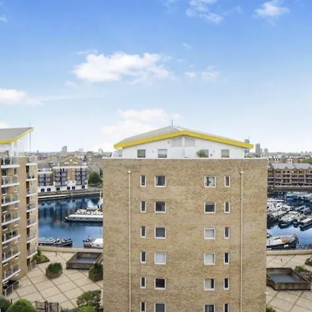 Apartment Canary Chic 2 Bedroom With Marina Views