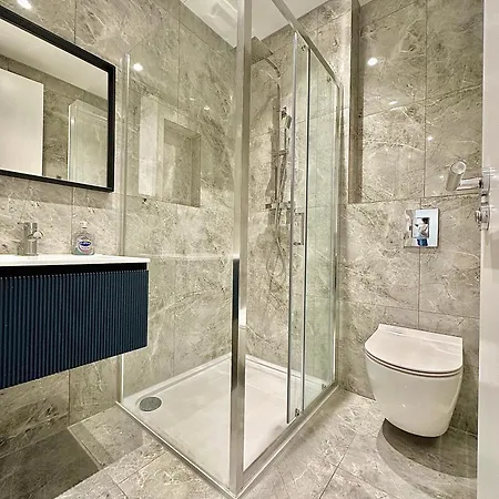Talgarth Penthouse *
