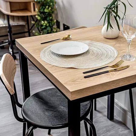Apartment Posh With Functional Kitchenette London