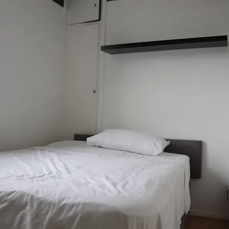 2 Bedroom Flat In Good Value Location * London