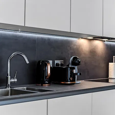 Stylish 2-bd For Trendy Urban Travelers - Sleeps 5