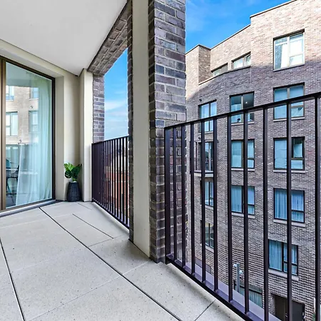 Apartment Stylish 2-bd For Trendy Urban Travelers - Sleeps 5