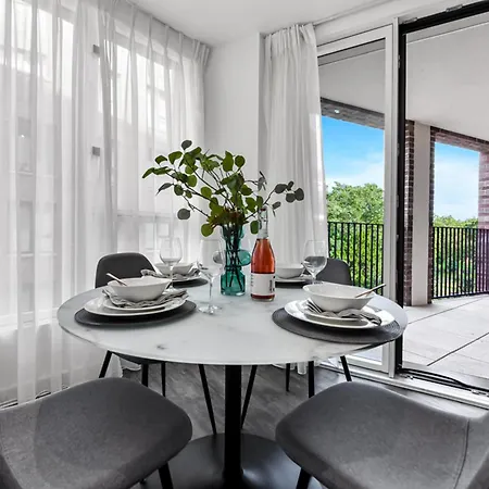 Apartment Stylish 2-bd For Trendy Urban Travelers - Sleeps 5 London