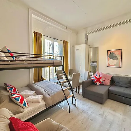 81 London