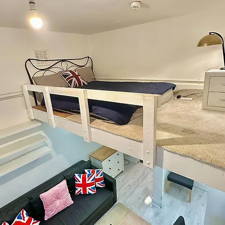 81 London