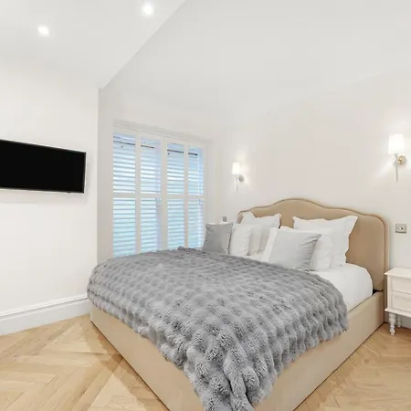 Luxury Collection Chelsea Apartment *