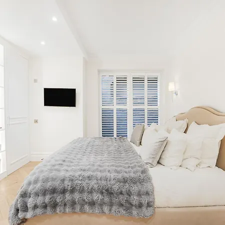 Luxury Collection Chelsea Apartment London
