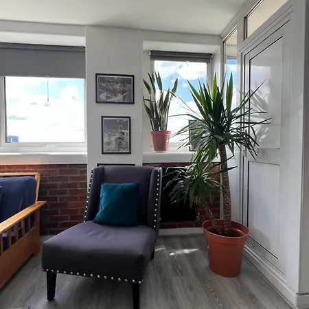 Apartment With Stuning Views Close To Center