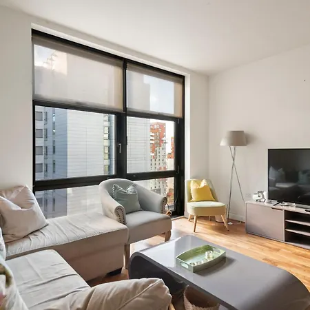 Londwell, Canary Wharf River Thames Penthouse * London
