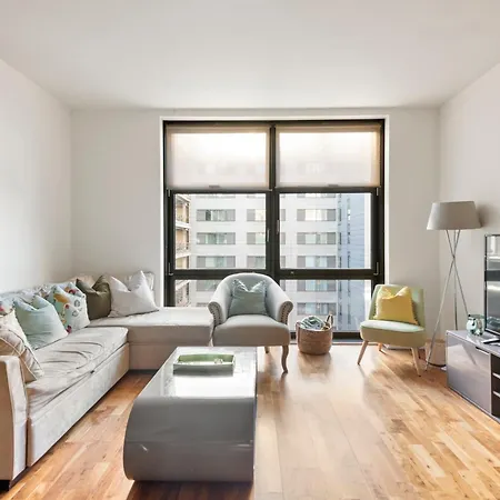 Londwell, Canary Wharf River Thames Penthouse Apartment *