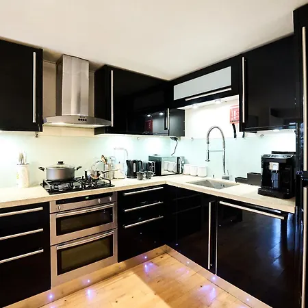 Apartment The Garden Loft London