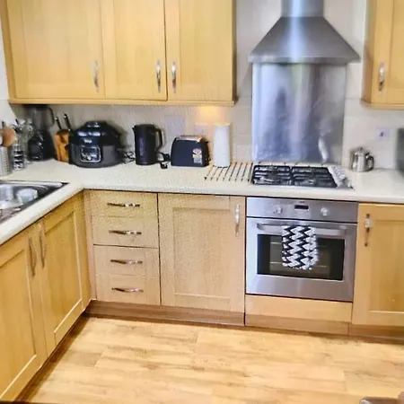 Apartment Spacious And Modern Two Bedroom Two Bathroom Flat Edgware