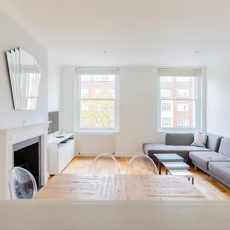 Fantastically Located 2bd Flat Kensington * London