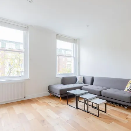 Fantastically Located 2bd Flat Kensington