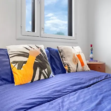 Modern Spacious 2 Bedroom Flat In Apartment London
