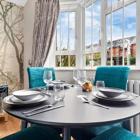 Modern Spacious 1 Bedroom Flat In Hampstead *