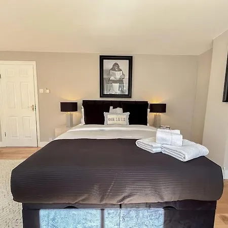 Apartment Stylish 2 Bed Flat On The Iconic Portobello Road *